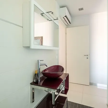 Luxury דירה סירמיונה